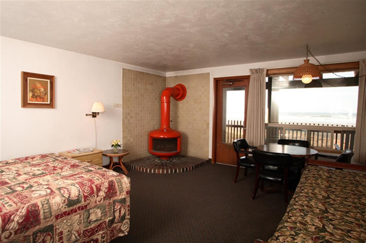 Sandpiper Beach Resort 퍼시픽 비치 외부 사진