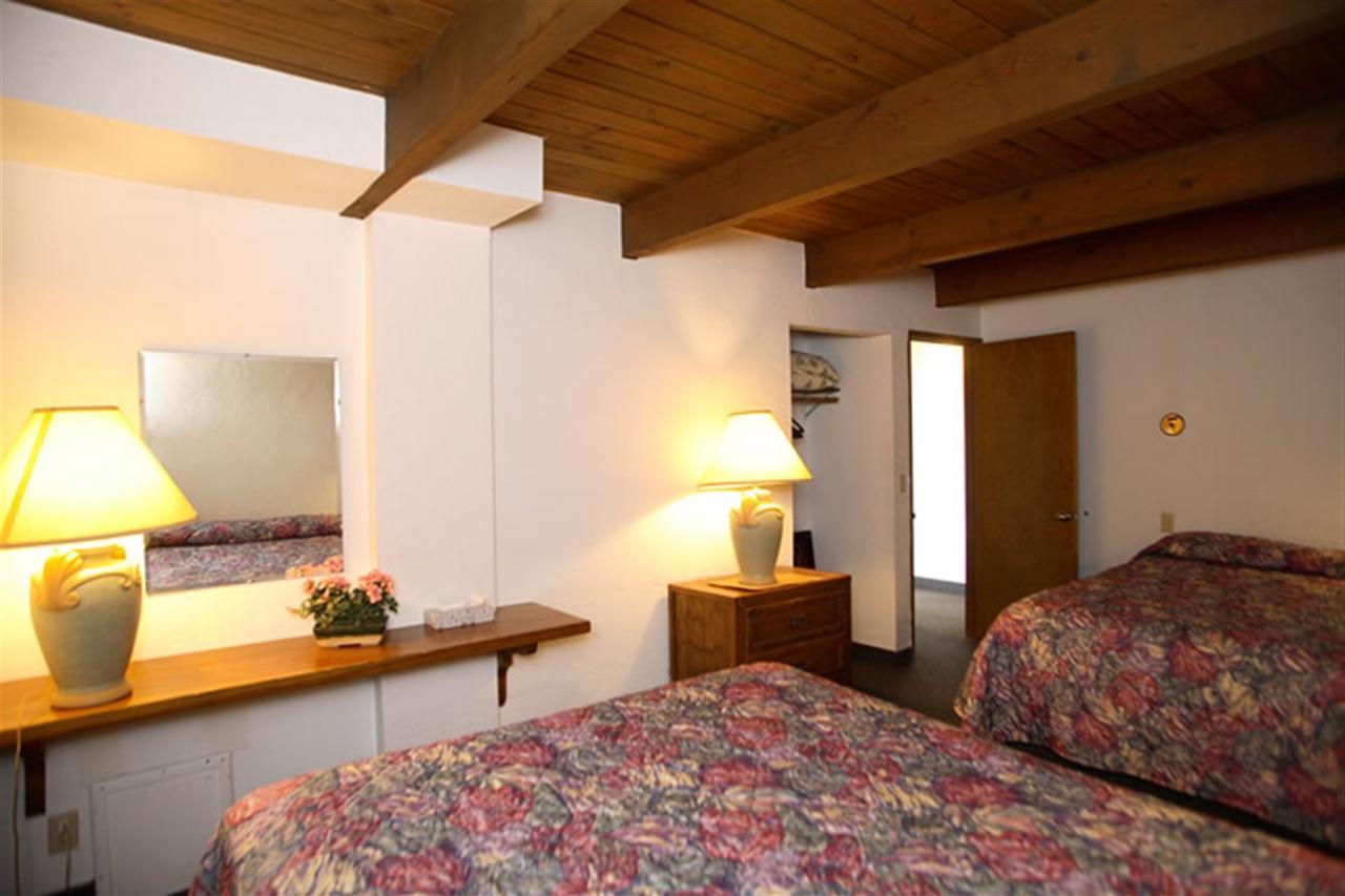 Sandpiper Beach Resort 퍼시픽 비치 외부 사진