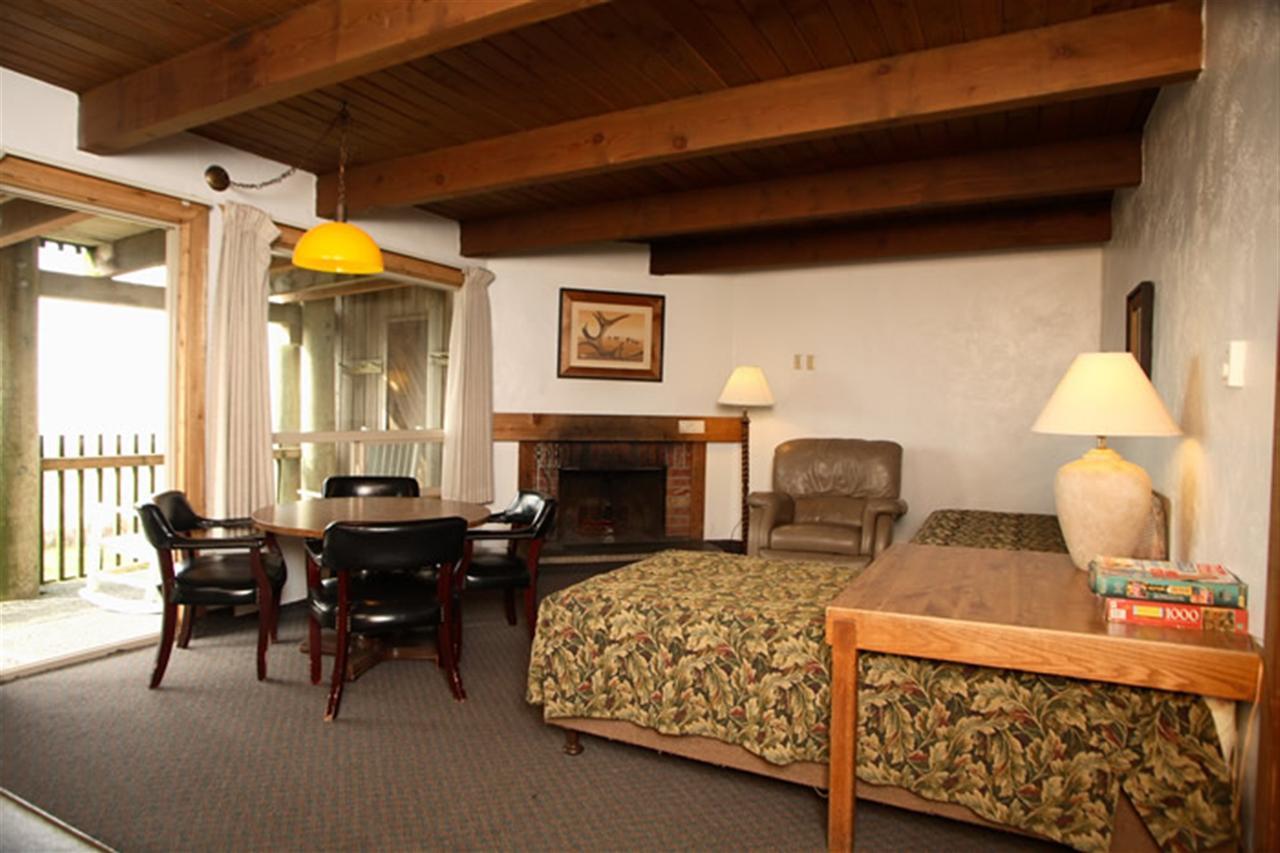 Sandpiper Beach Resort 퍼시픽 비치 외부 사진